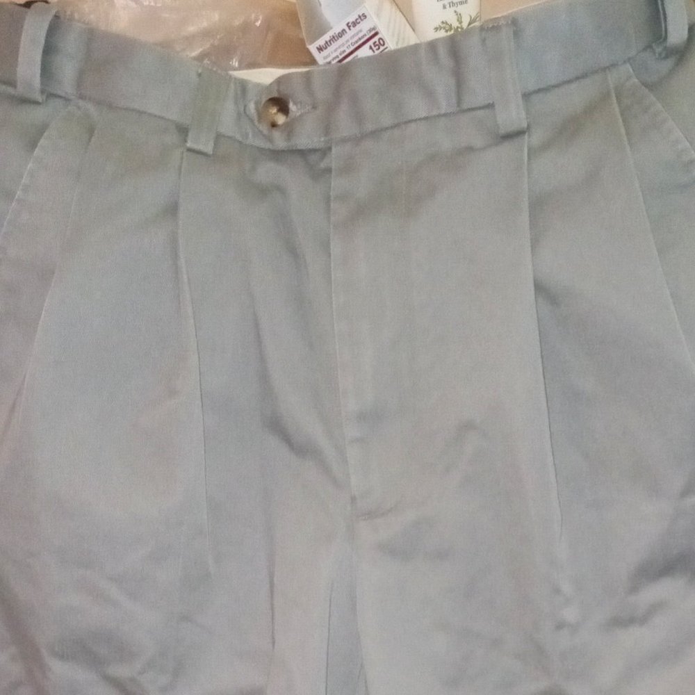 Men's 30/34 Van Heusen dress pants